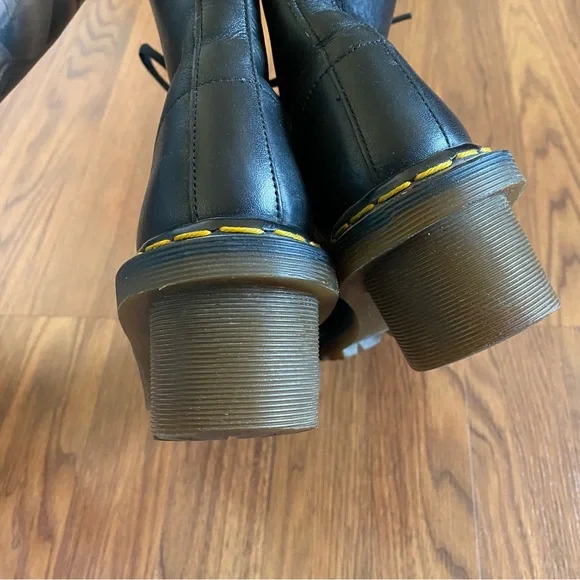 Vintage Dr Martens boots - Picture 7 of 11